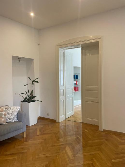 poslovni-prostor-ured-strogi-centar-gajeva-150-m2-parking-slika-273894838