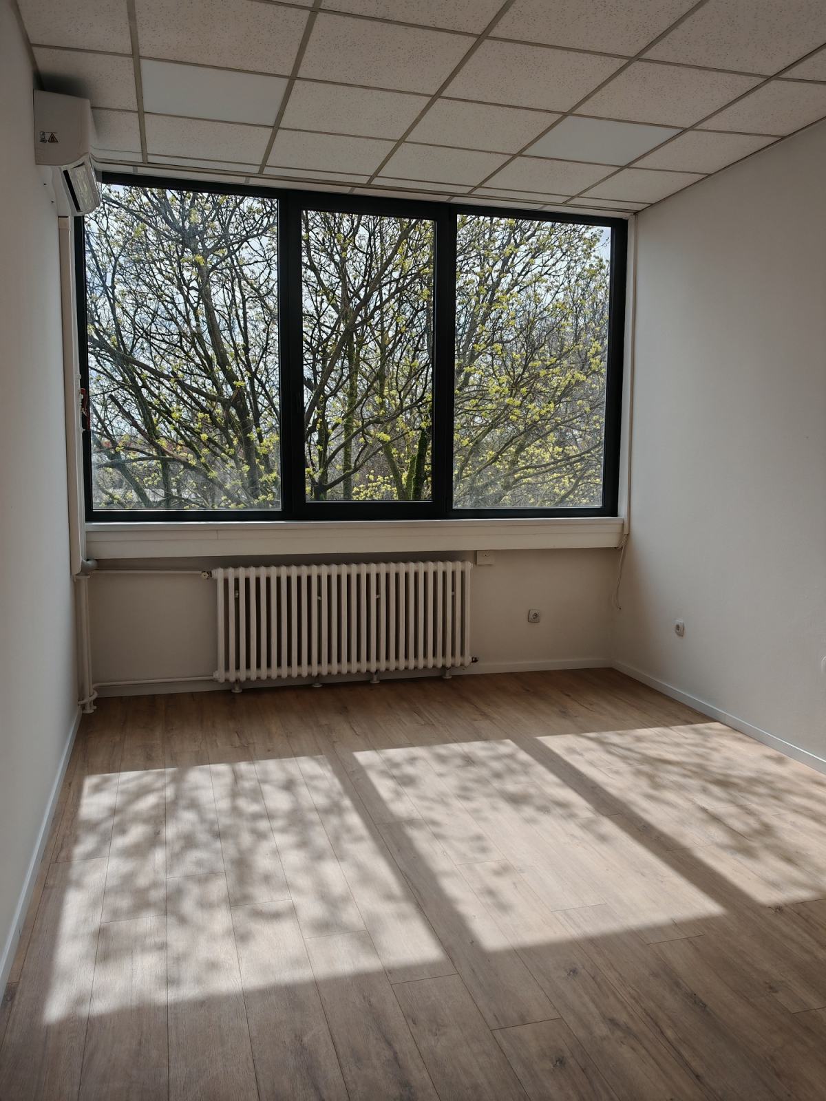 uredi-prvi-zakupnik-zitnjak-pored-city-center-east-240m2-parking-slika-273883213